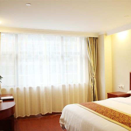 Greentree Alliance Jiangxi Nanchang Honggutan Middle Fenghuang Avenue Hotel Buitenkant foto
