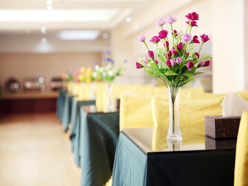 Greentree Alliance Jiangxi Nanchang Honggutan Middle Fenghuang Avenue Hotel Buitenkant foto