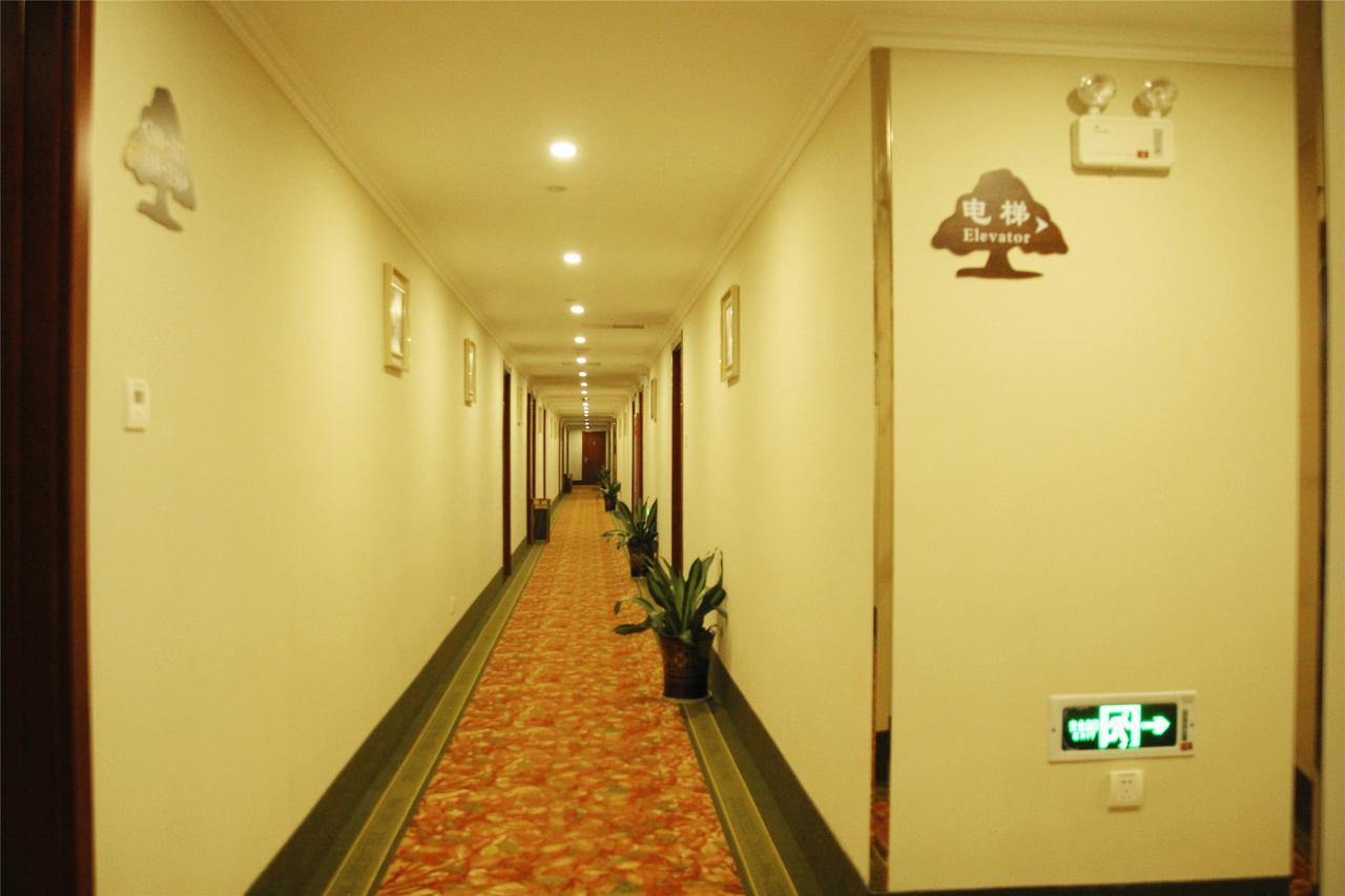 Greentree Alliance Jiangxi Nanchang Honggutan Middle Fenghuang Avenue Hotel Buitenkant foto