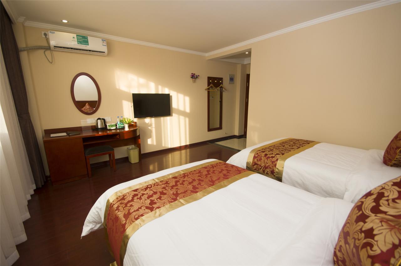 Greentree Alliance Jiangxi Nanchang Honggutan Middle Fenghuang Avenue Hotel Buitenkant foto
